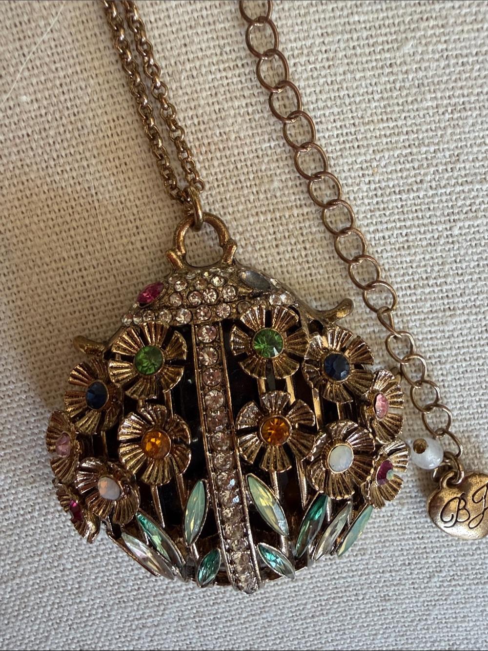 Betsey Johnson “Tortifly' Ladybug Pendant Necklace - Picture 8 of 8